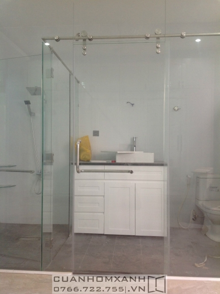 Phòng tắm kính mở trượt - Cửa Nhôm Xanh - Công Ty TNHH SX TM Cửa Nhôm Xanh